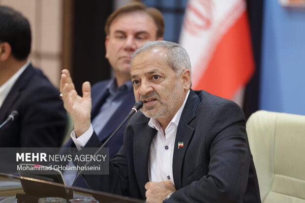 امتحانات استاندارد و با آرامش کامل برای دانش‌آموزان برگزار شود