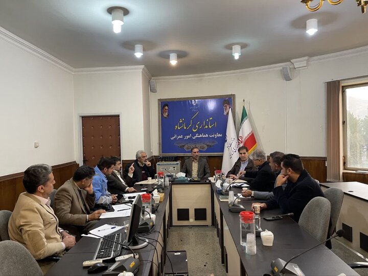 راه‌اندازی پایلوت نیروگاه‌های خورشیدی در ادارات کرمانشاه