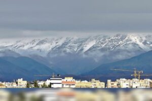 بارش برف پاییزی ارتفاعات رشته کوه بینالود را سفید پوش کرد