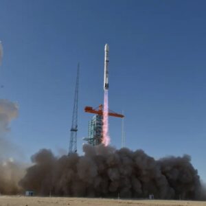 نخستین پرتاب موشک چند بار مصرف چینی با انفجار پایان یافت