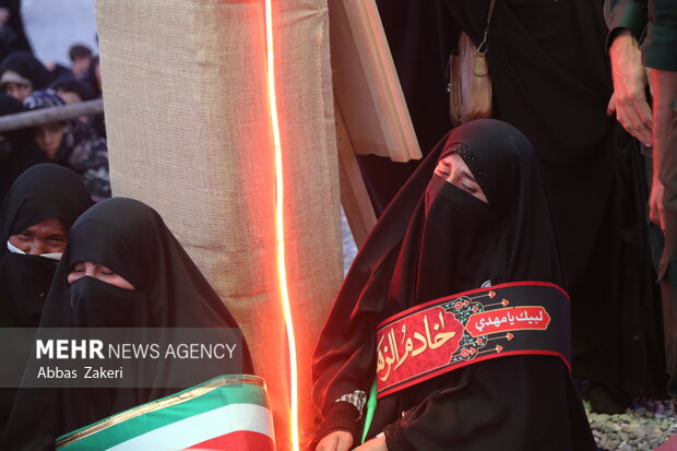 تشییع و تدفین پیکر شهید گمنام هشت سال دفاع مقدس در هشتبندی