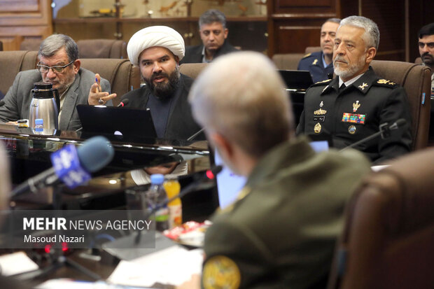 دیدار اعضای کمیسیون برنامه و بودجه و محاسبات مجلس شورای اسلامی با فرمانده کل ارتش