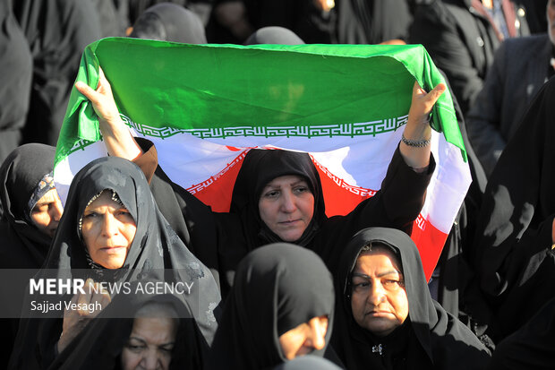 میزبانی آسمانی قومس؛ تشییع پیکر مطهر سه شهید گمنام در استان سمنان