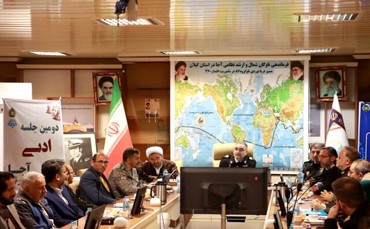 دریادار بمانی: شعر رساترین نوع گفتمان است؛ باید رسانه شهدا باشیم