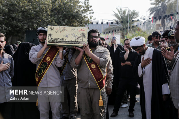 آغاز آیین تشییع و تدفین شهید گمنام دفاع مقدس در سیریک