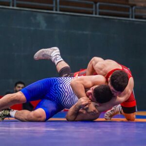 استقلال قم قهرمان لیگ کشتی فرنگی شد