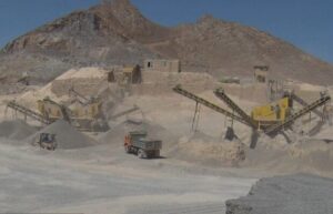 ظرفیت بی نظیر معدنی در اردستان؛ چالش آب و سوخت در برابر رونق معادن