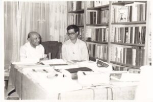 یوسفی، جانی تازه به متون کهن بخشید