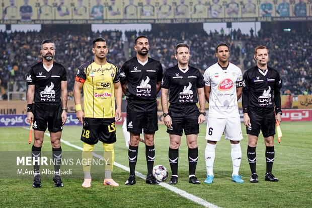 لیگ برتر فوتبال ؛ سپاهان و فجر سپاسی