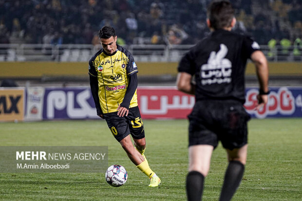 لیگ برتر فوتبال ؛ سپاهان و فجر سپاسی