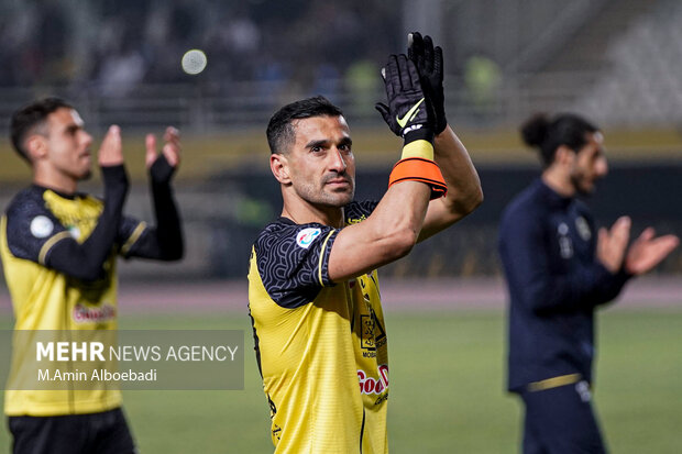 لیگ برتر فوتبال ؛ سپاهان و فجر سپاسی