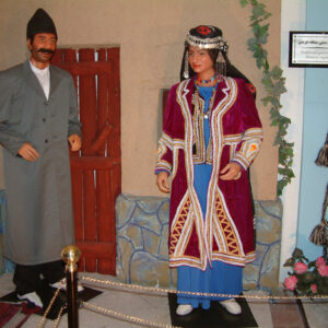 جامه‌ فرهنگ بر تن ایلام؛ روایت رنگ‌ها، نقش‌ها و پیوند با ریشه‌ها