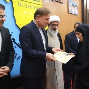 مراسم تکریم ۱۰۰ مادر شهید  در بوشهر برگزار شد