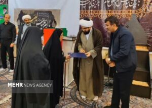 مادر شهید محمد پرکوهی تجلیل شد