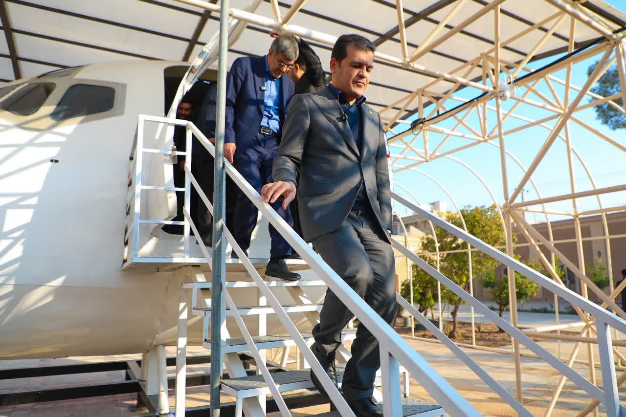 افشین: خط اعتباری ۱۲ برابری در راه صندوق پژوهش استان یزد