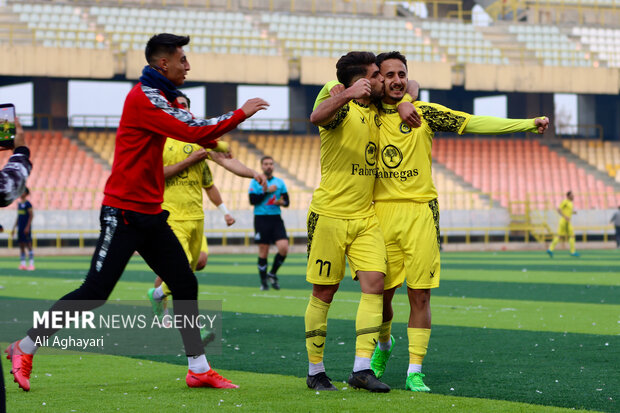 لیگ آزادگان نود ارومیه و پارس جنوبی