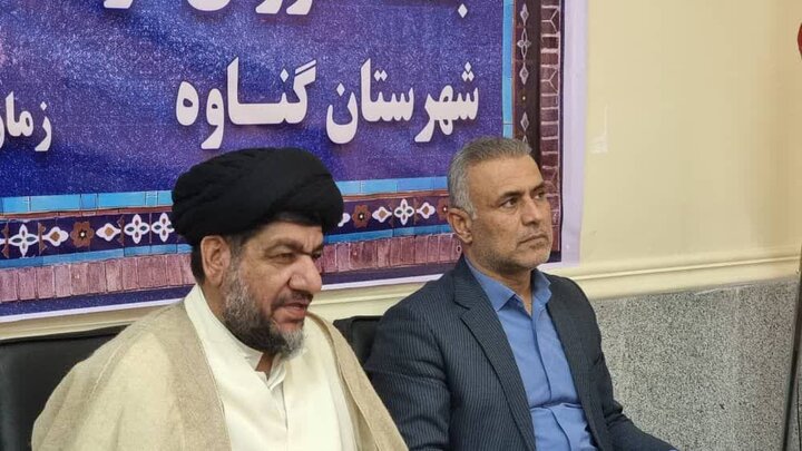 امام جمعه گناوه: گفت‌وگو و موعظه حسنه حلقه مفقوده تربیت نسل جدید است