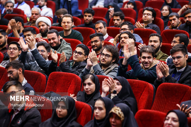 برگزاری ویژه برنامه روز دانشجو در دانشگاه آزاد زاهدان