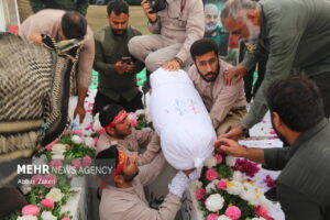 تدفین شهید گمنام در پارسیان