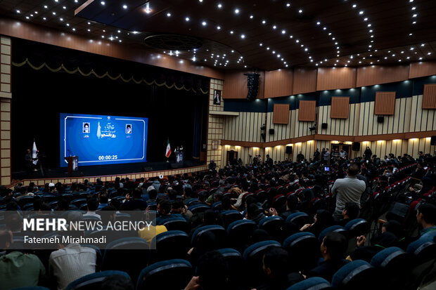 مراسم گرامیداشت روز دانشجو با حضور رئیس جمهور