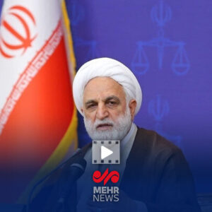 اژه‌ای: نقد با ادبیات نامناسب اثر آن را کم می‌کند