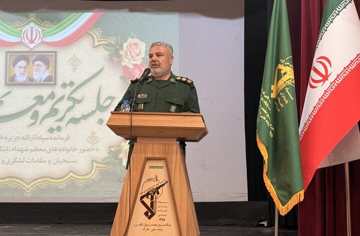 حیاتی: امنیت و آرامش خارگ نتیجه همراهی مردم است