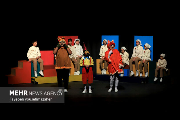 اجرای نمایش «پینوکیو» در جشنواره بین‌المللی تئاتر کودک‌ و نوجوان همدان