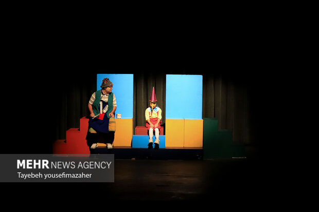 اجرای نمایش «پینوکیو» در جشنواره بین‌المللی تئاتر کودک‌ و نوجوان همدان