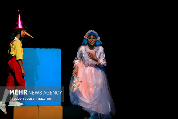 اجرای نمایش «پینوکیو» در جشنواره بین‌المللی تئاتر کودک‌ و نوجوان همدان