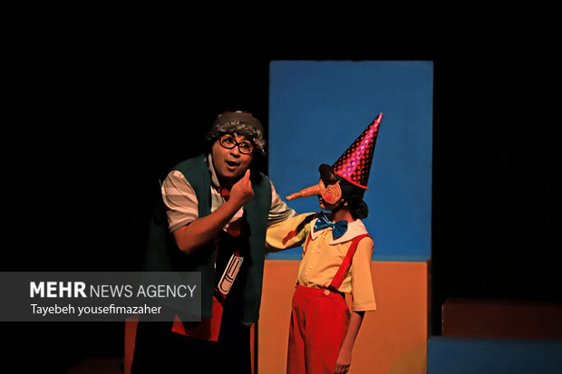 اجرای نمایش «پینوکیو» در جشنواره بین‌المللی تئاتر کودک‌ و نوجوان همدان