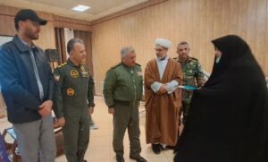 تکریم مادران و همسران شهدا وجانبازان دفاع مقدس درپایگاه چهارم هوانیروز