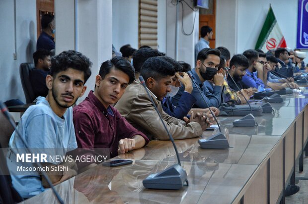 استاندار هرمزگان: دانشجویان موتور محرک پیشرفت کشور هستند