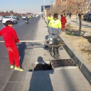 اجرای روزانه طرح‌های لایروبی و برگ‌تکانی در منطقه ۹ تهران