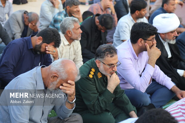 تشییع و خاکسپاری پیکر مطهر شهید گمنام در روستای گرده صفر باقری بندرعباس