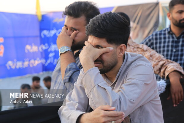 تشییع و خاکسپاری پیکر مطهر شهید گمنام در روستای گرده صفر باقری بندرعباس