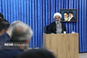 «اعتکاف» پُلی به سوی معنویت؛ انتظار معجزه فوری از جوانان نداشته باشید