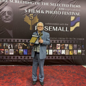 افسوس برای ازهم پاشیدن گروه ۳ نفره «مجله فیلم»؛ عباس یاری تجلیل شد