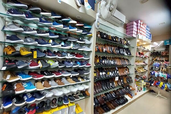 مرکز خرید کیف و کفش ورزشی در تهران کجاست؟