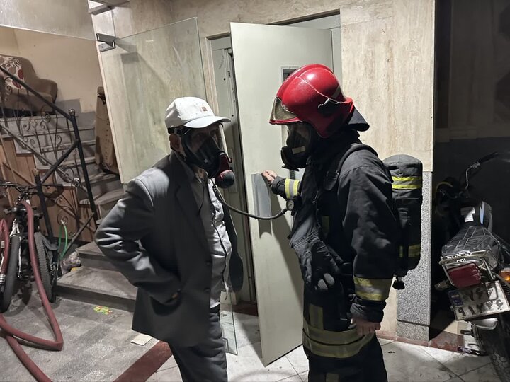 باخدا: ۳ عضو یک خانواده از حریق منزل مسکونی در مشهد نجات یافتند