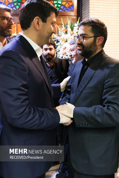 مراسم ختم خانواده اسماعیل سقاب اصفهانی