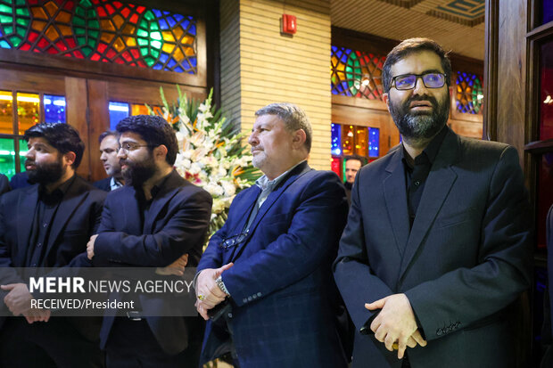 مراسم ختم خانواده اسماعیل سقاب اصفهانی