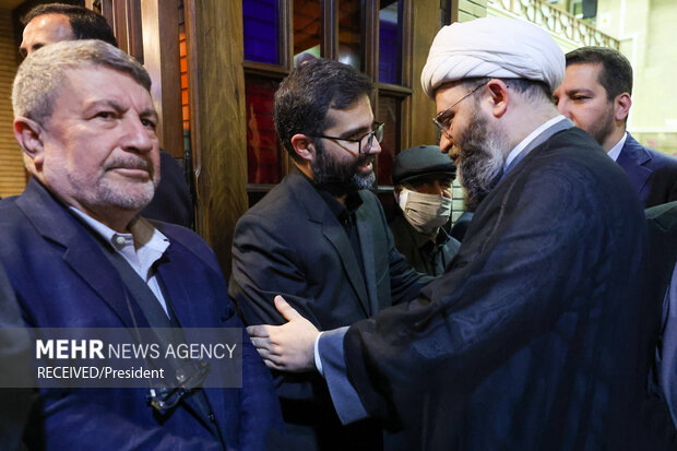 مراسم ختم خانواده اسماعیل سقاب اصفهانی