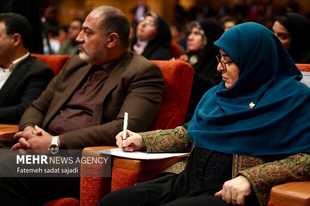 پرسش و پاسخ دانشجویان کرمانی با سخنگوی دولت