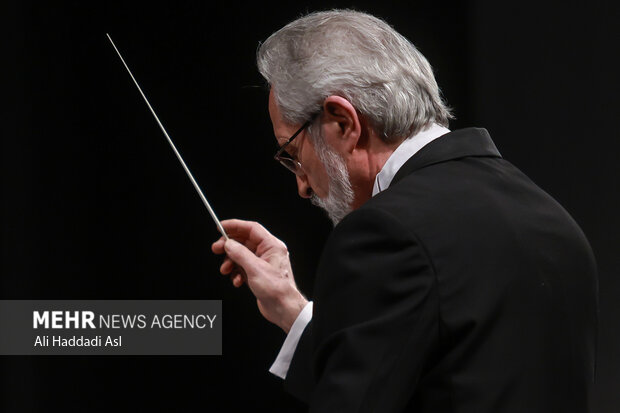 اجرای ارکستر موسیقی ملی ایران