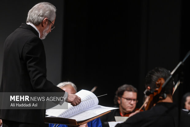 اجرای ارکستر موسیقی ملی ایران