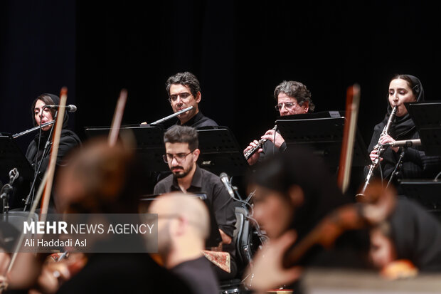 اجرای ارکستر موسیقی ملی ایران
