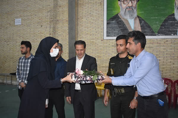 مسابقات فوتسال «جام مدرسه قهرمان» در شهرستان بهاباد برگزار شد