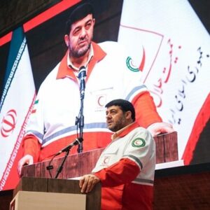 کولیوند: داوطلبان هلال‌احمر نماد انسانیت‌اند