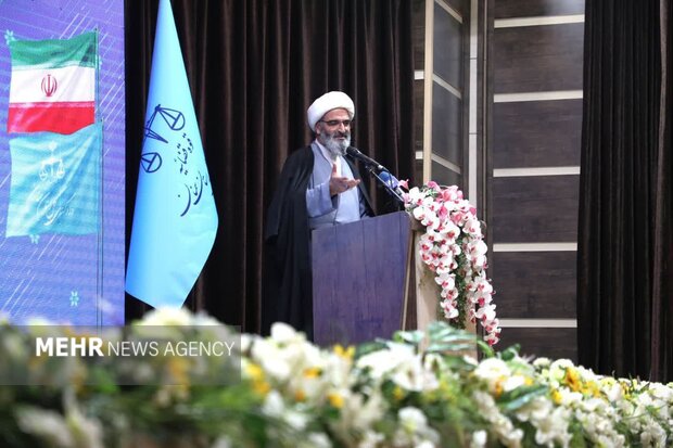 نماینده ولی فقیه در سمنان: «صلح‌یاری» از یک عمر عبادت بالاتر است