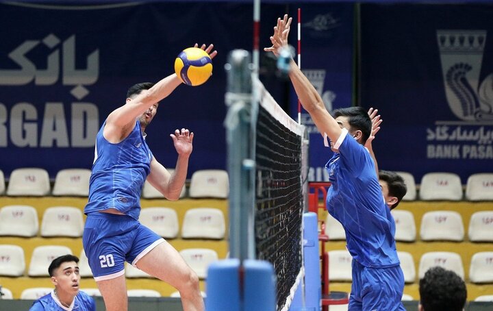 نماینده های والیبال گلستان درلیگ برتروالیبال به مصاف حریفان خودمی روند